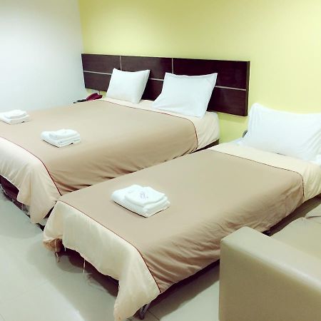 Diamond Bangkok Apartment Exterior photo