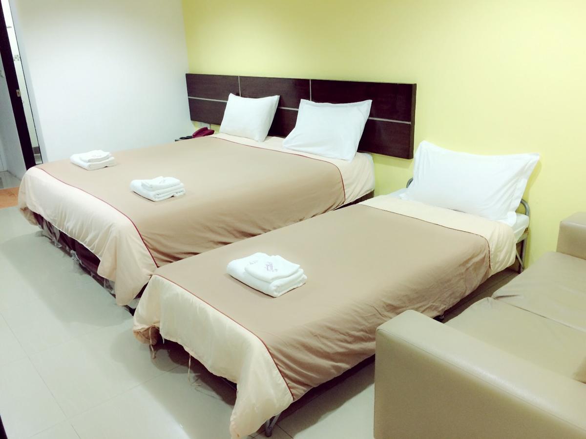 Diamond Bangkok Apartment Exterior photo